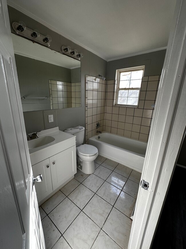 Photo - 1628 Rivermont Hts Rd
