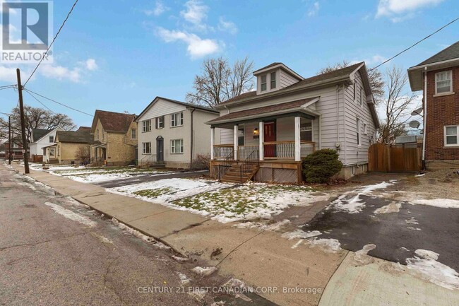 Photo - 23 Mitchell St