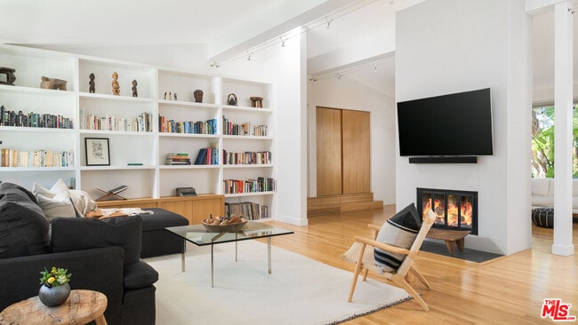 Photo - 6750 Fernhill Dr