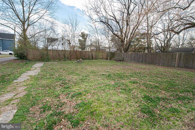 208 E East St Unit A
