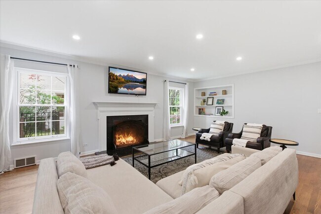 9343 Hamlin Ave