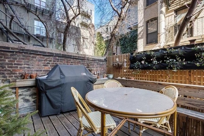 167 Mott St Unit D2