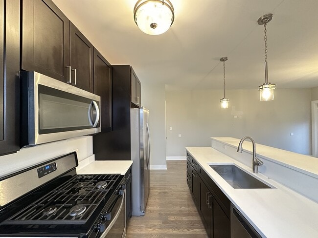 Photo - 1921 W 21st St Unidad M06H