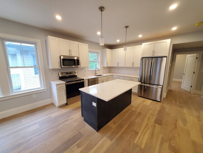 Photo - 51 Fairbanks St Unit U1