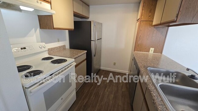 Photo - 247 Cheney St