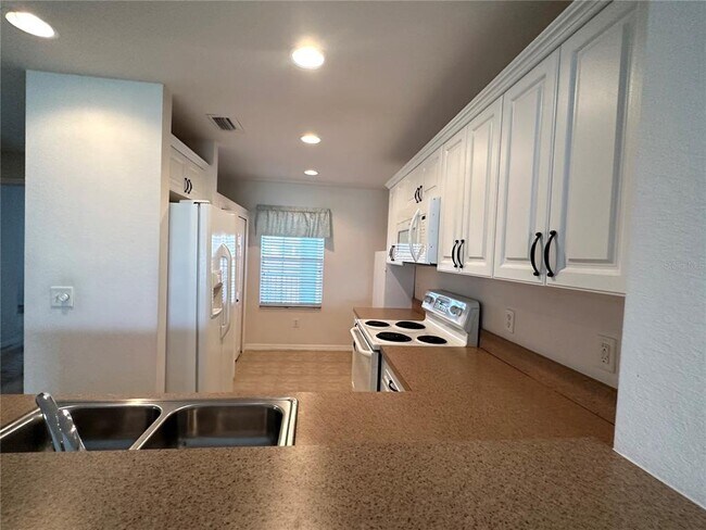 Photo - 5760 Sabal Trace Dr Unidad 202