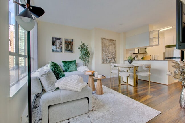 Building Photo - 1125 Howe St Unit ID1345506P