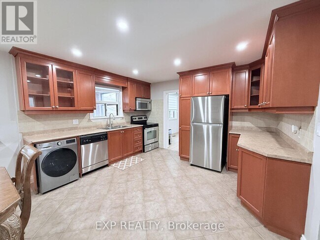 Photo - 65 Beckett Ave