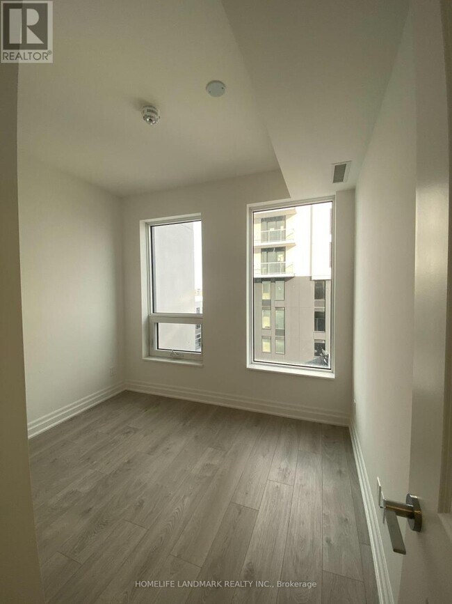 Photo - 10 Rouge Valley Dr W Unité 908A