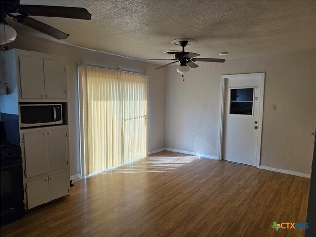 Photo - 901 Park Ave