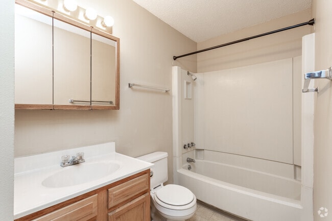 1BR - Bathroom
