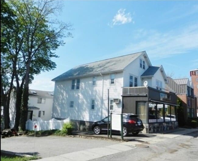 Building Photo - 3 Williston Rd Unit 2