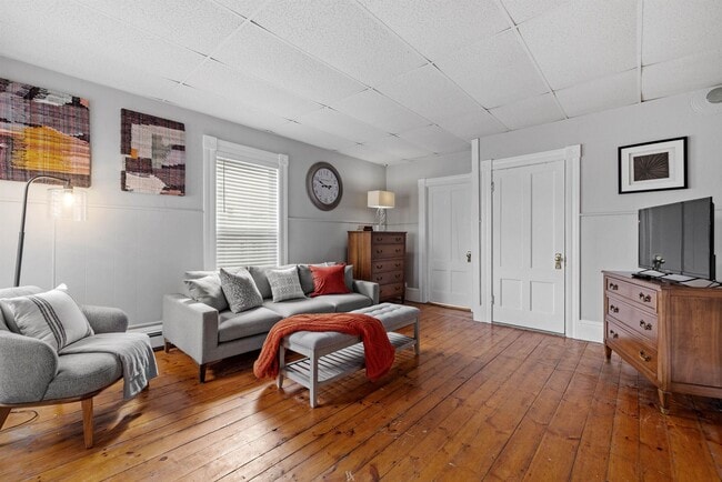 Photo - 792 Grove St Unit 7