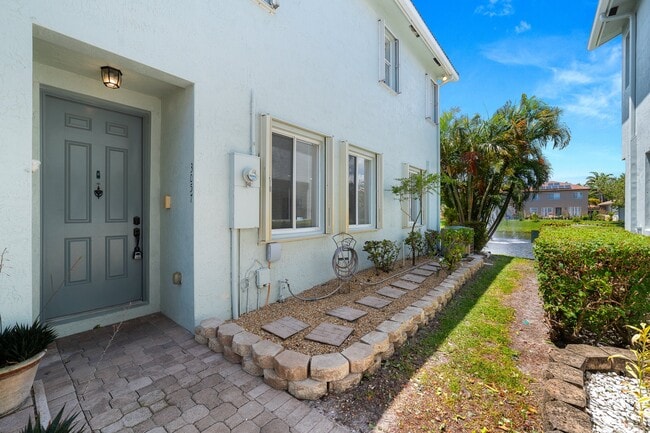 Photo - 3057 Laurel Ridge Cir