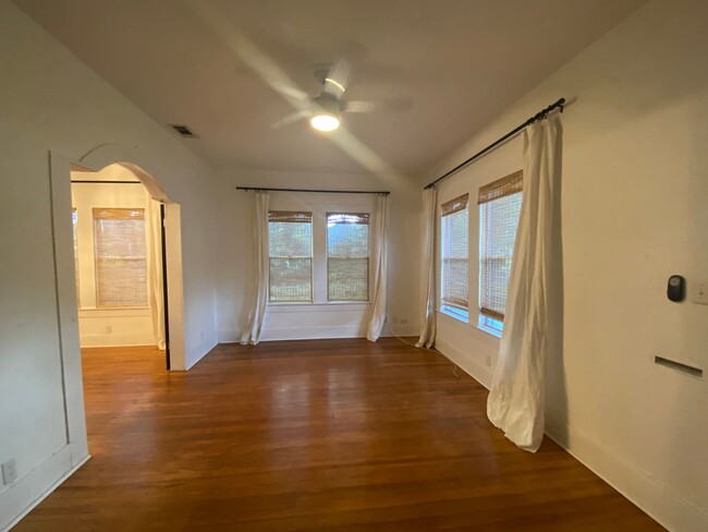 Photo - 2 BEDROOM WITHIN WALKING DISTANCE TO UMHB