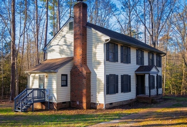 Photo - -- ACT FAST!  HUGE 4 BEDROOM 2.5 BATH GLEN ALLEN HOME --