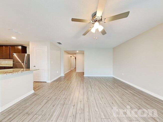 Photo - 304 Kensington View Dr