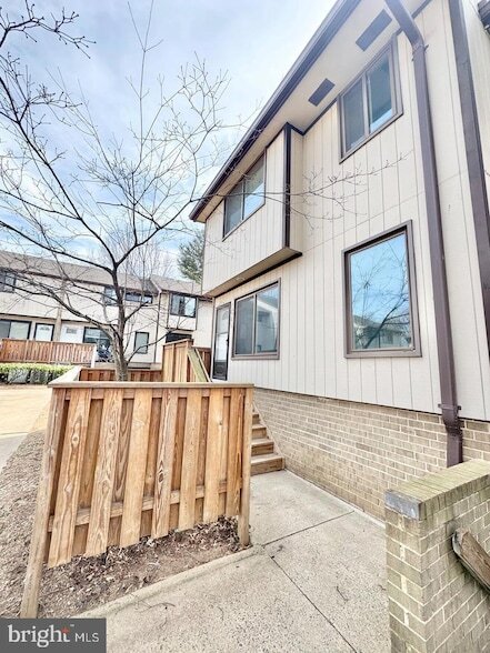 Photo - 1685 Westwind Way