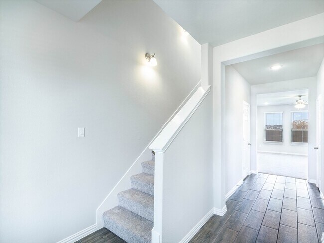 Photo - 112 Cole Ln House