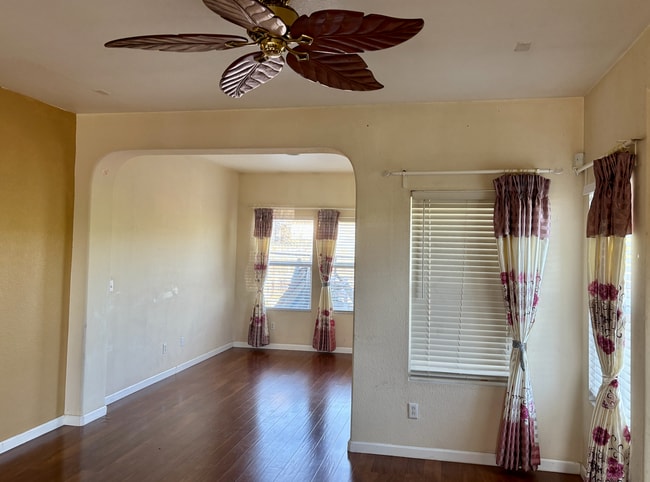 Photo - Cute As A Bug 4/2 *SOLAR* Natomas!  Please reference ad for viewings!
