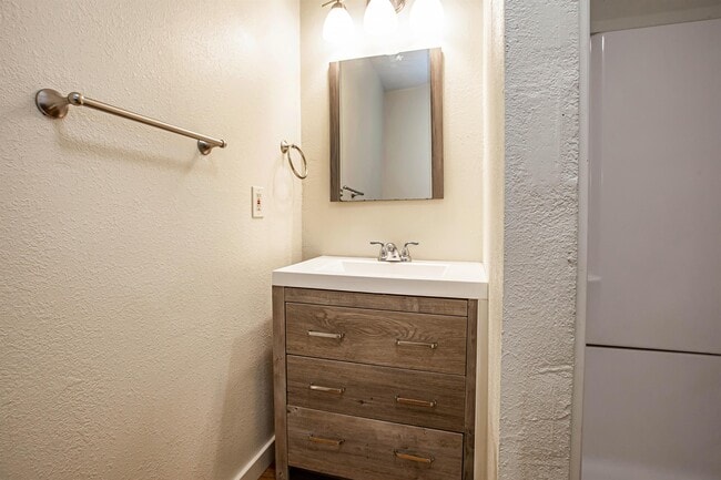 Photo - 2031 College View Rd