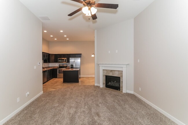 Photo - 7911 Hemlock Dr