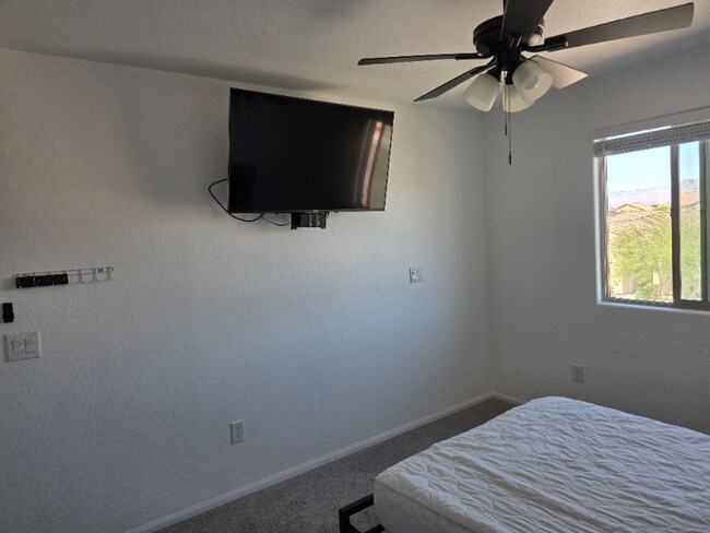 Photo - 6914 Feather Hl St