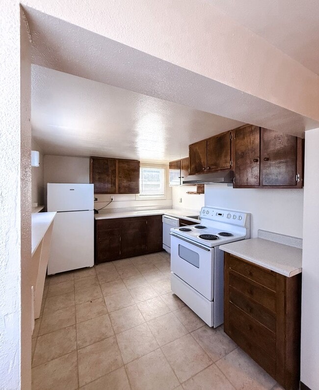 Photo - 704.5 W 14th St