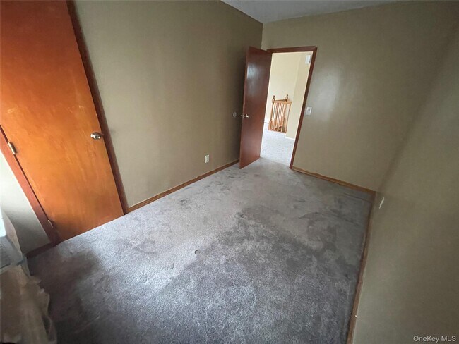 Photo - 89-01 249th St