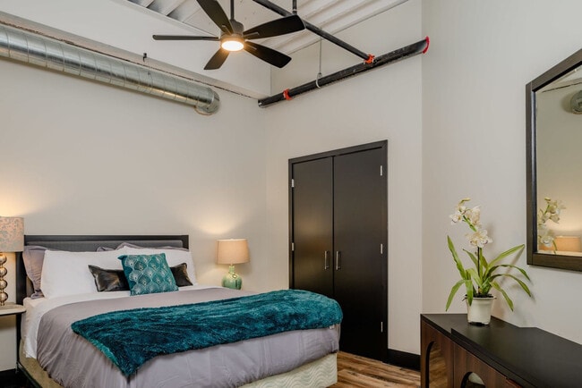 Photo - 127 N Appleton St Unit ID1341592P