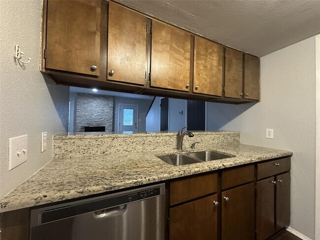 Photo - 1305 Camp Craft Rd