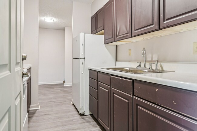 Hilldale Apartments