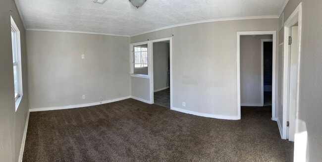 Photo - Triplex End Unit for Rent – Plainview Neighborhood, Wichita, KS Unit 2625 S Fees St - Triplex