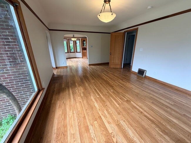 Photo - Newly Remodeled 3 bedroom/2 bath Craftsman in Kenton