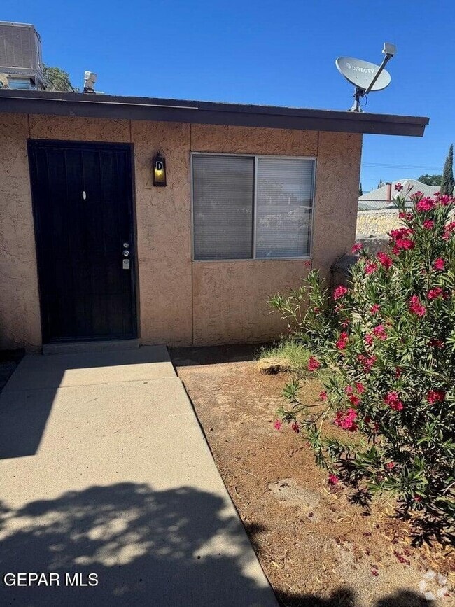 Building Photo - 1912 Karen Sue Pl Rental