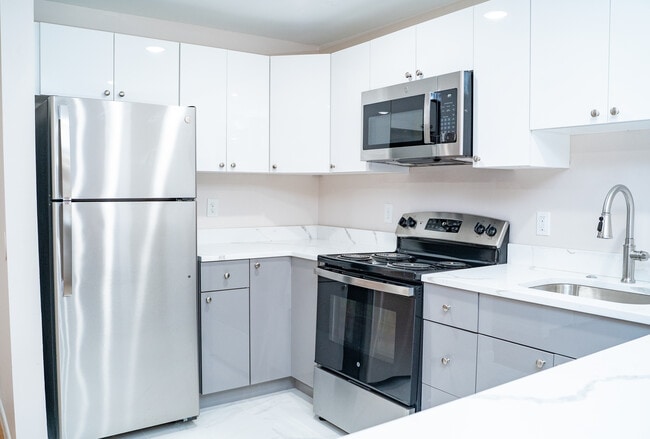 Photo - Kenmore Apartments