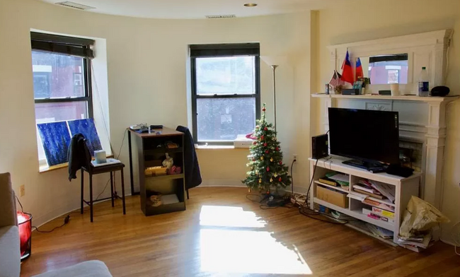 Photo - 103 Gainsborough St Condo