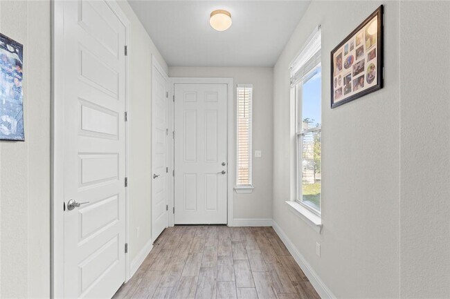 Photo - 113 Stone Crk Dr