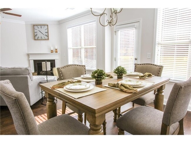 Photo - 5520 Lightheart Ct