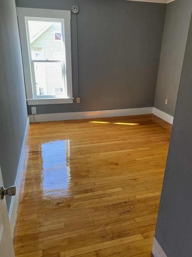 Photo - Rutland Apartments Unit 2