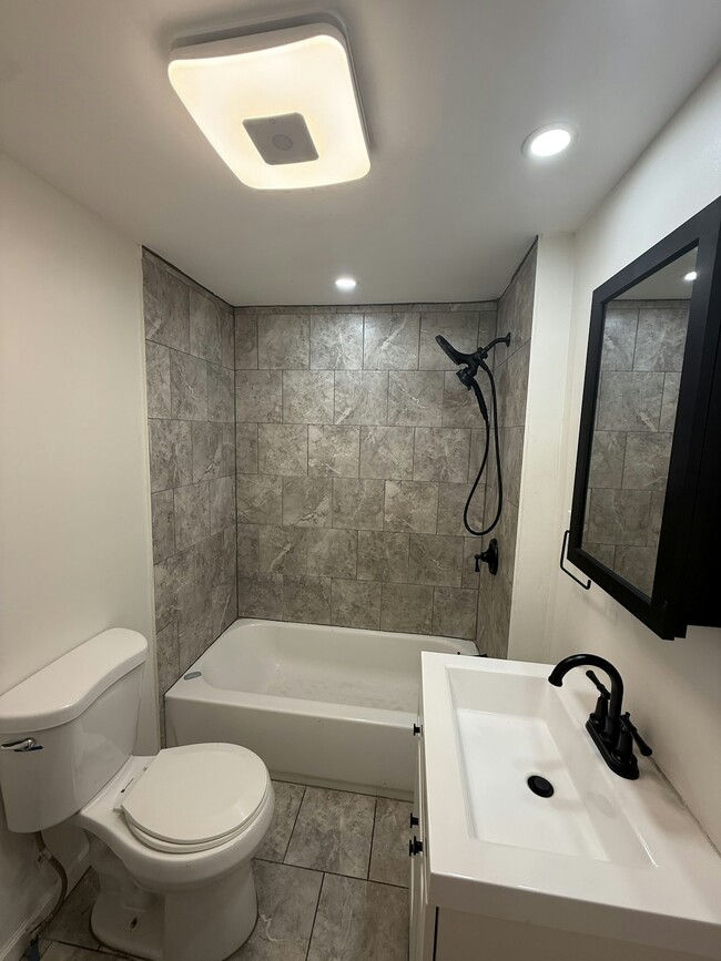 Photo - 105 Rosa Parks Blvd Unit 3