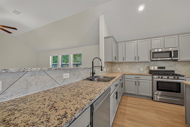 Photo - 6238 Milbridge Creek Ln