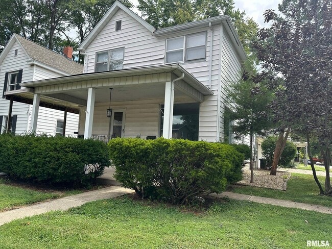 Photo - 202 N State St Townhome