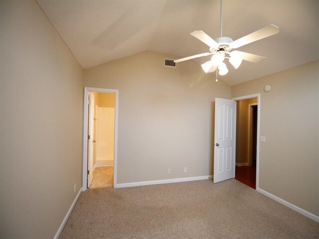 Photo - 3749 Southbend Dr