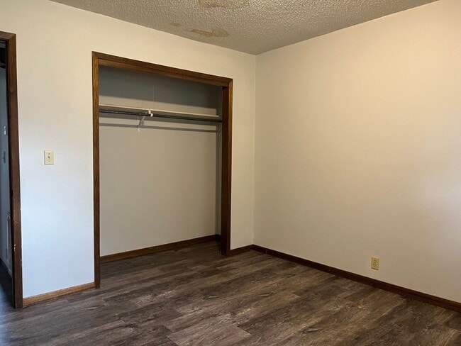 Photo - 3329-3331 Hawthorn Unit 3331 Hawthorn