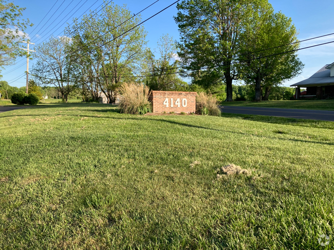 Building Photo - 4140 Old Jonesboro Rd Rental