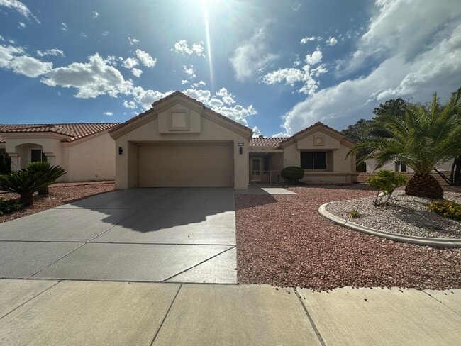 Building Photo - 2 Bedroom home in Sun City Summerlin