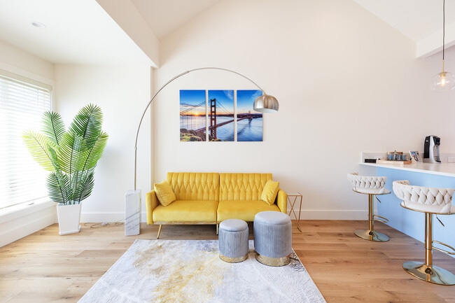 564 Chenery St Unit 159