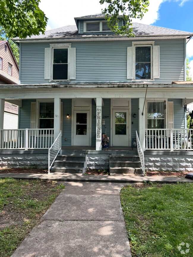 Building Photo - 2109 N 10th St Rental