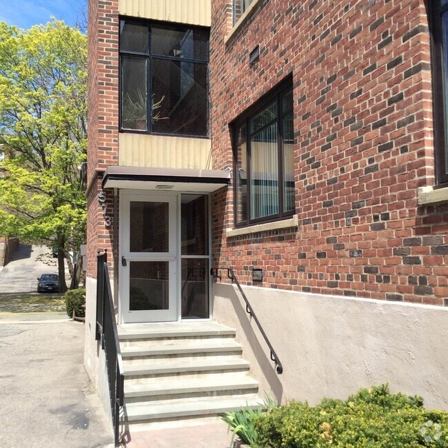 Building Photo - 573 Washington St Unit 19 Rental